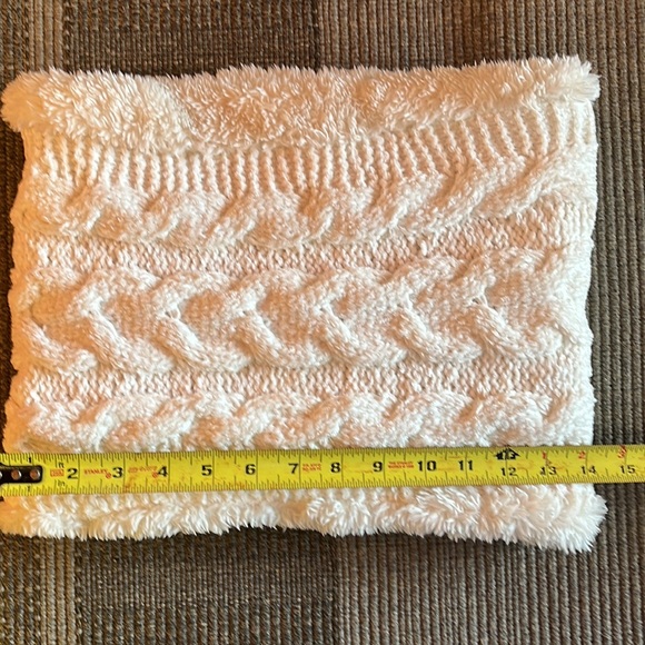 Infinity Scarf - Picture 2 of 4